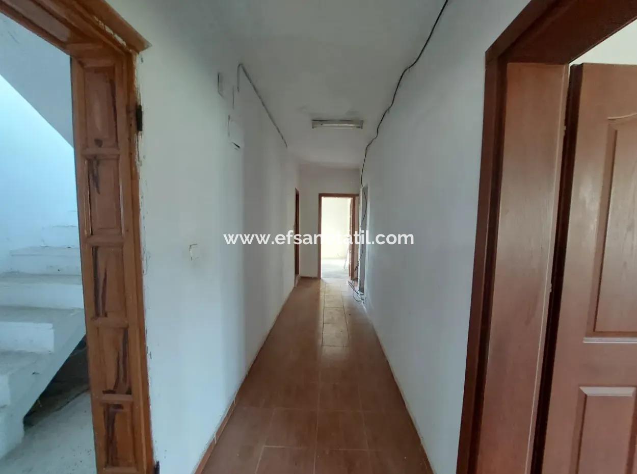 Ortaca Cumhuriyetde 508 M2  İmarlı Arsa Ve Müstakil Ev Satılık