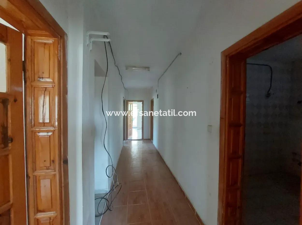 Ortaca Cumhuriyetde 508 M2  İmarlı Arsa Ve Müstakil Ev Satılık