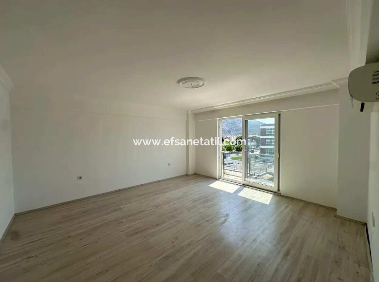 Merkezi Konum 2+1 Daire Satılık