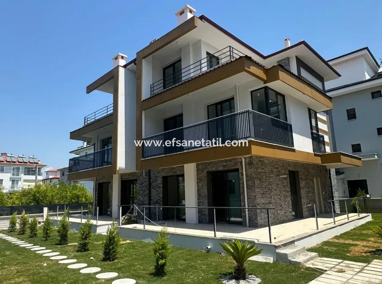 Ortaca Da 4+1, 235 M2 Sıfır Villalar Satılık