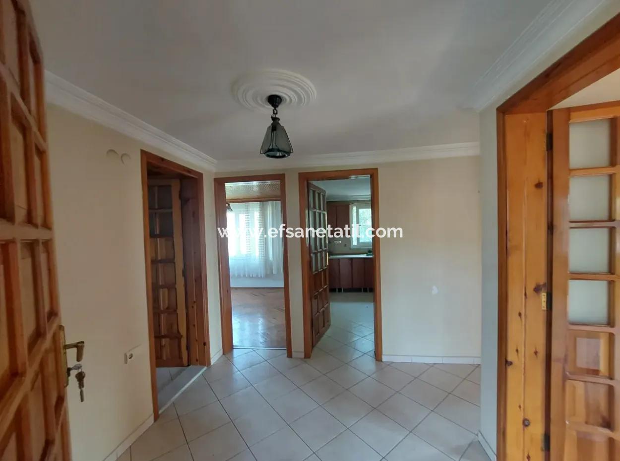 Ortaca Kemaliye’de 480 M² Arsada 2 Bağımsız Daireli Müstakil Bina Satılık