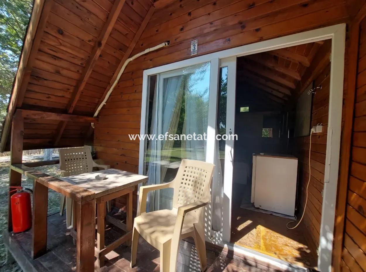 Dalyan’da Satılık 6 Adet Eşyalı & Klimalı Tiny House Bungalov – Yatırım Fırsatı