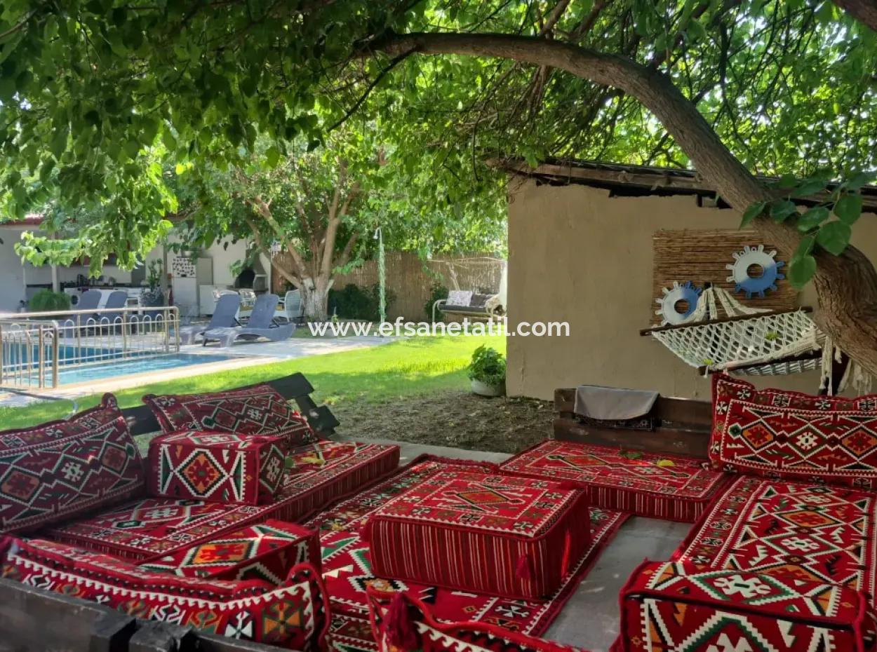 Ortaca Ekşiliyurt Yüzme Havuzlu 700 M2 Arsada 2+1 Eşyalı Daire Kiralık