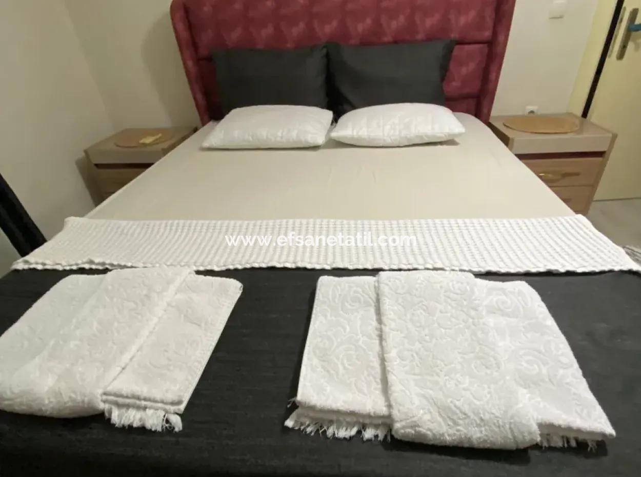 Ortaca Ekşiliyurt Yüzme Havuzlu 700 M2 Arsada 2+1 Eşyalı Daire Kiralık