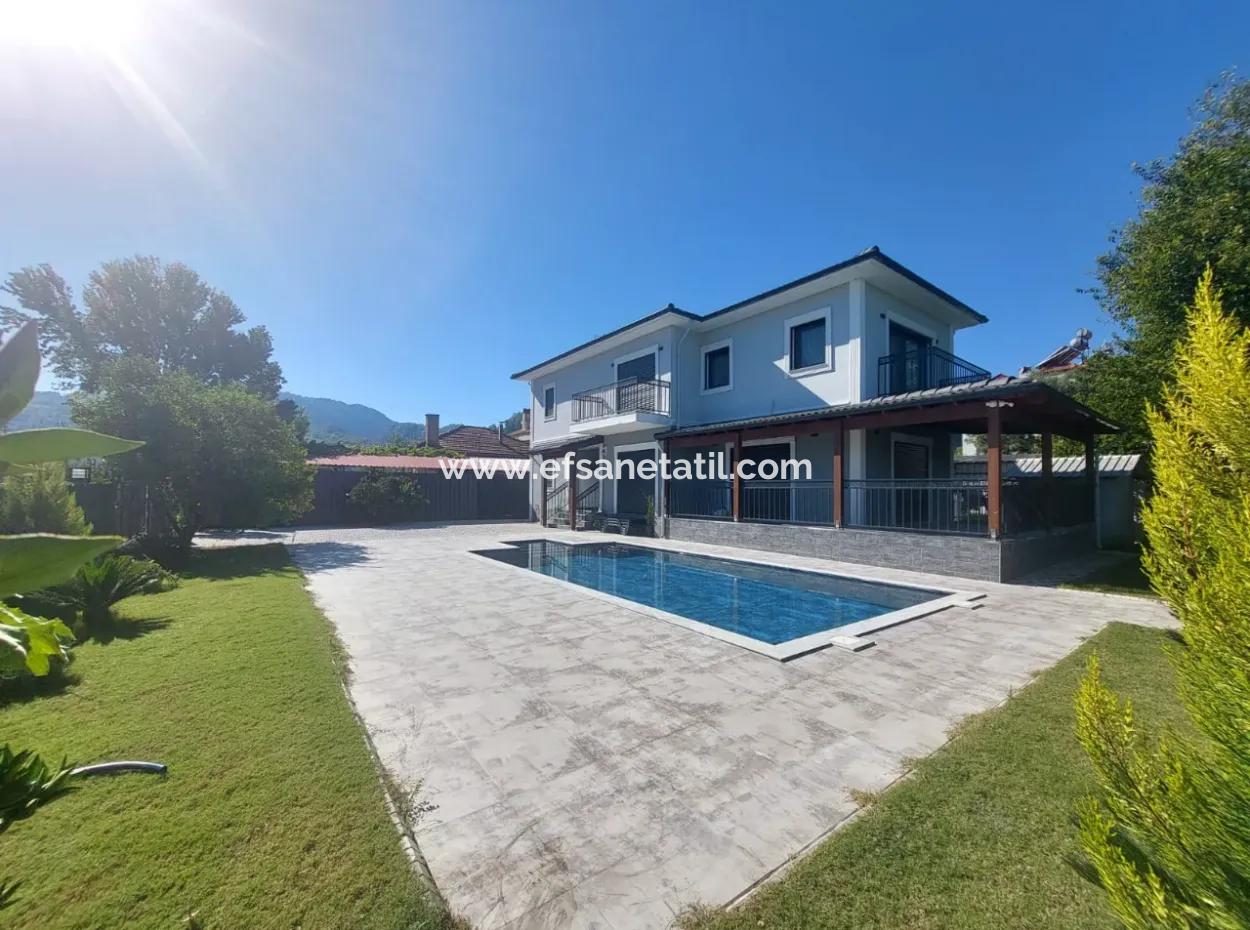 Muğla Ortaca Okçular 4+1 Yüzme Havuzlu Full Eşyalı Yeni Villa Kiralık
