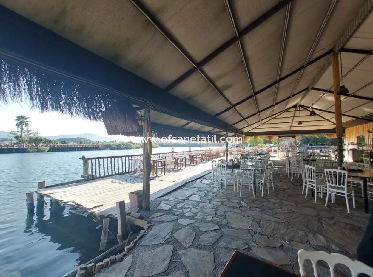 Köyceğiz Çandır Dalyan Kanalına Sıfır 865 M2 Ev Ve Restaurant  Satılık