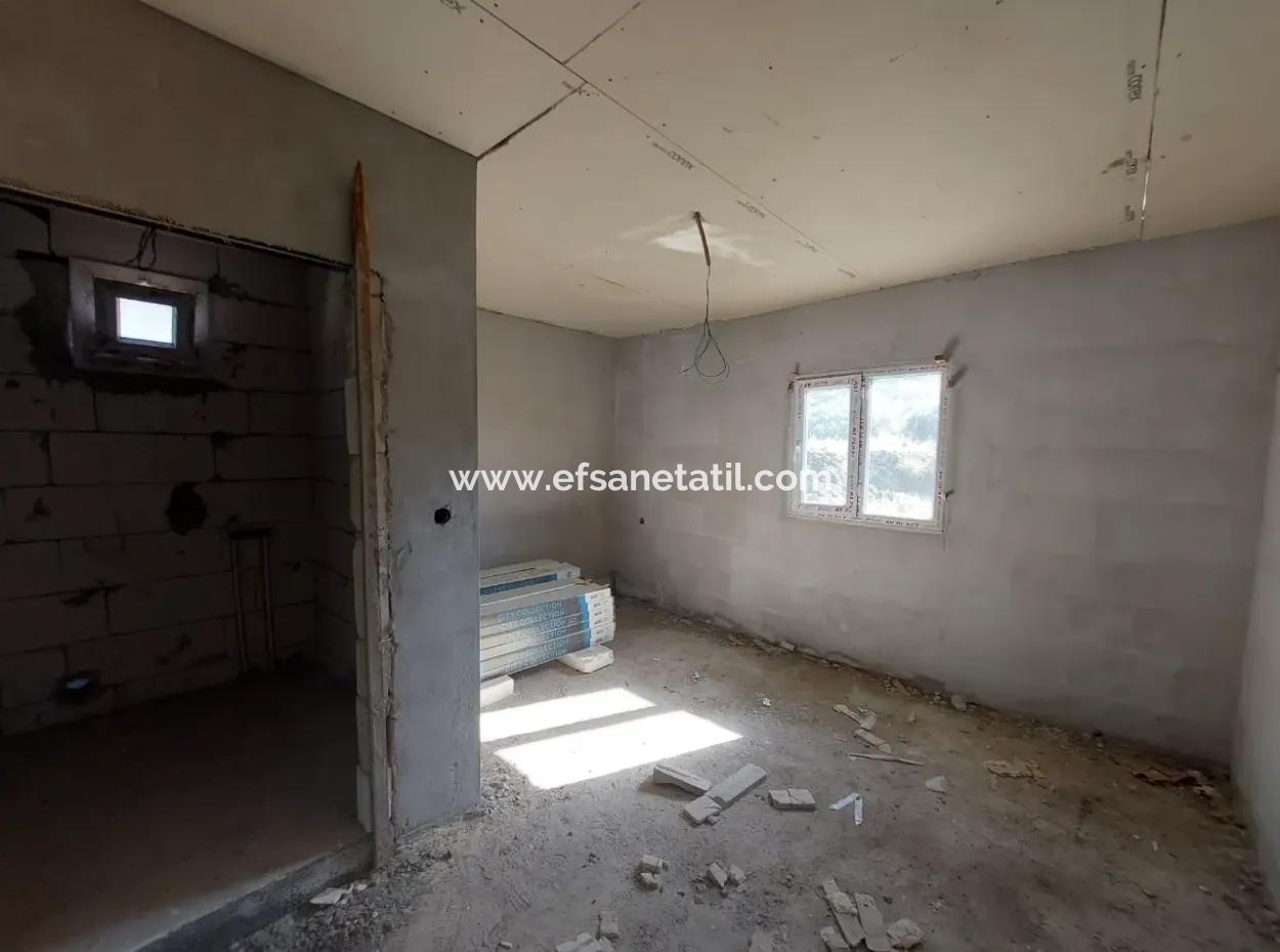 Ortaca Gökbel De  763 M2 Arazide, Kaba İnşaat 70 M2, 2+1 Prefabrik Ev Satılık