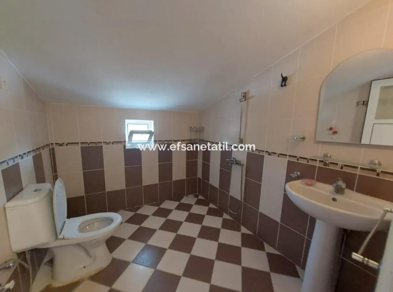 Muğla Ortaca Kemaliye De Geniş Ve Ferah  2+1 Çatı Katı  Daire Eşyasız Kiralık