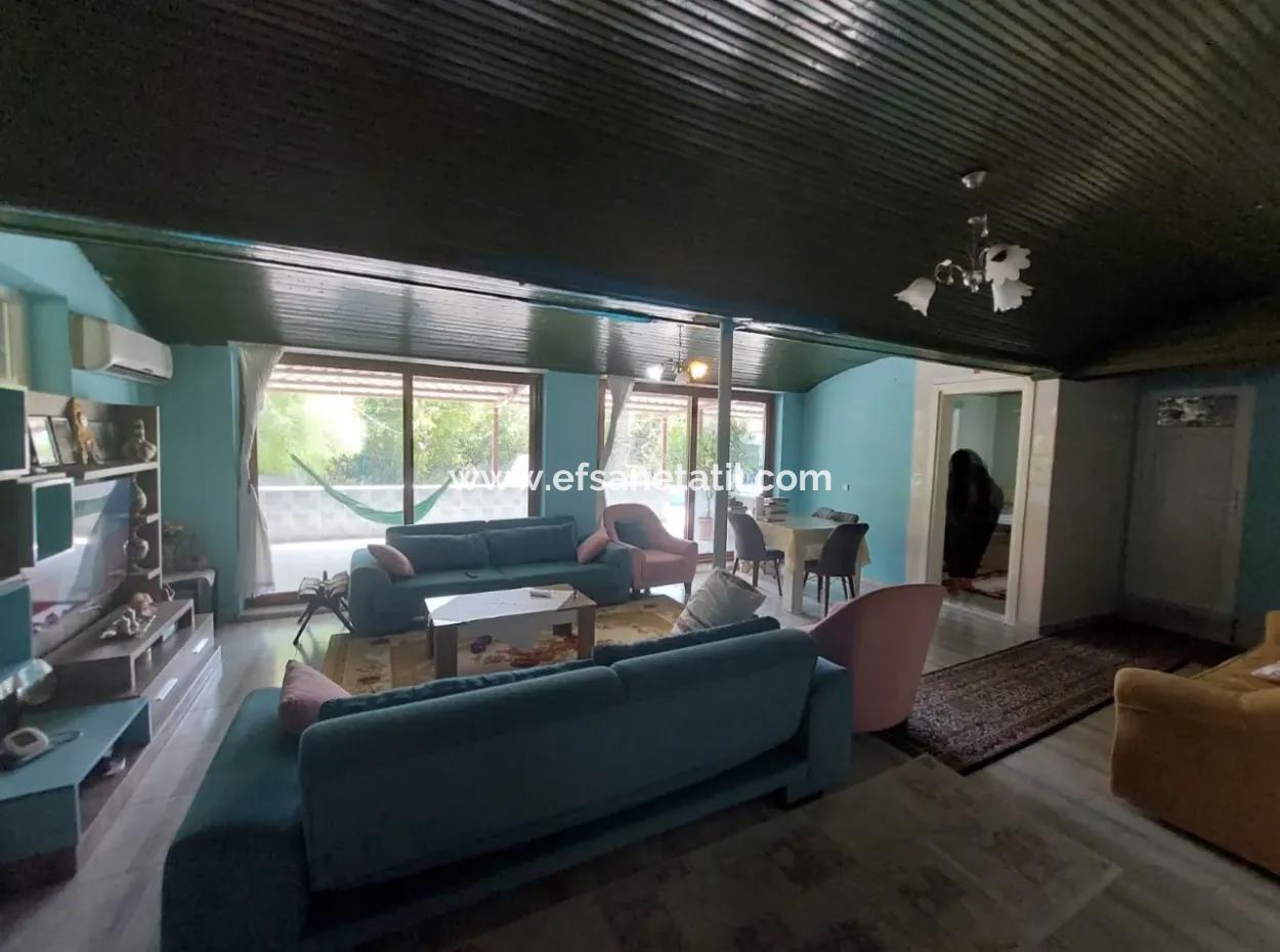 Muğla Ortaca Okçular’da Yüzme Havuzlu, Dağ Ve Doğa Manzaralı Müstakil Ev Satılık