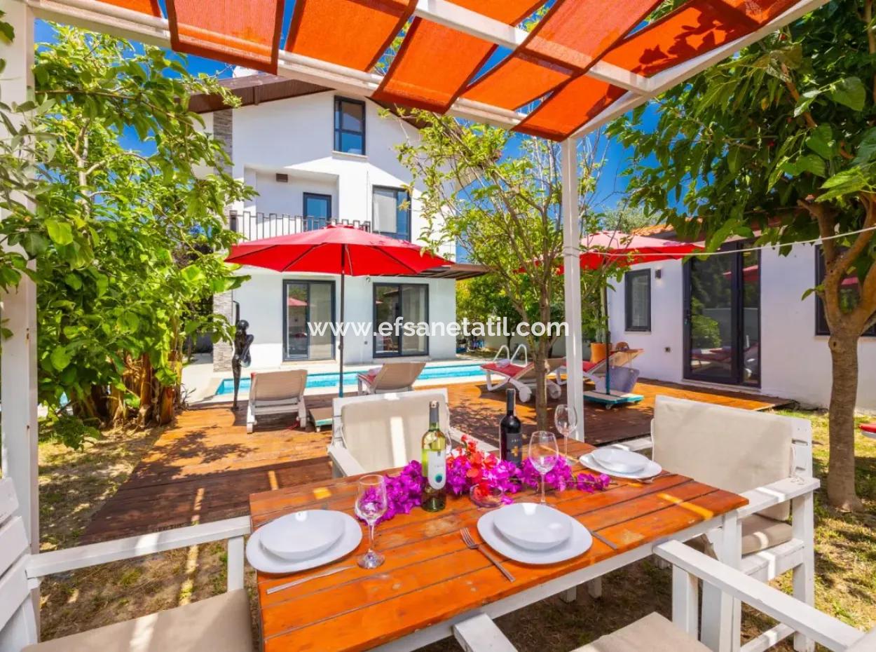 Dalyan Da Yüzme Havuzlu Eşyalı Lüks Villa 6 Aylık Kiralık