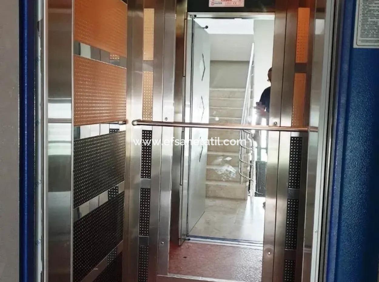 Dalamanda Satılık 5+1 Çatı Dubleks