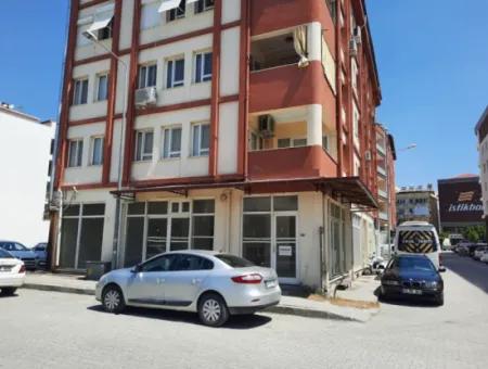 Ortaca Merkezde 240 M2 İşyeri Kiralık