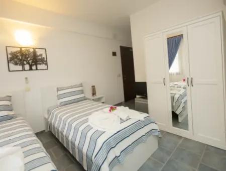 Muğla Dalyanda Satılık 1500 M2 Arsada Bakımlı Butik Otel