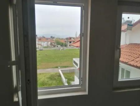 Muğla ,Köyceğiz, Gülpınar Da Göl Manzaralı, Bağımsız Mutfak 170 M2, 4+1 Lüks Daire Satılık.