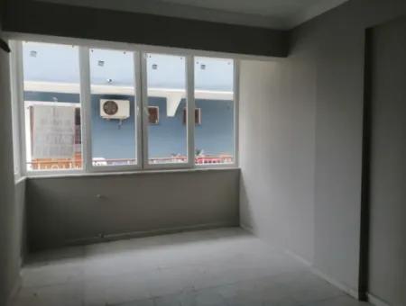Muğla ,Köyceğiz, Gülpınar Da Göl Manzaralı, Bağımsız Mutfak 170 M2, 4+1 Lüks Daire Satılık.