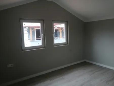 Muğla ,Köyceğiz, Gülpınar Da Göl Manzaralı, Bağımsız Mutfak 170 M2, 4+1 Lüks Daire Satılık.