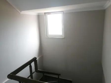 Muğla ,Köyceğiz, Gülpınar Da Göl Manzaralı, Bağımsız Mutfak 170 M2, 4+1 Lüks Daire Satılık.