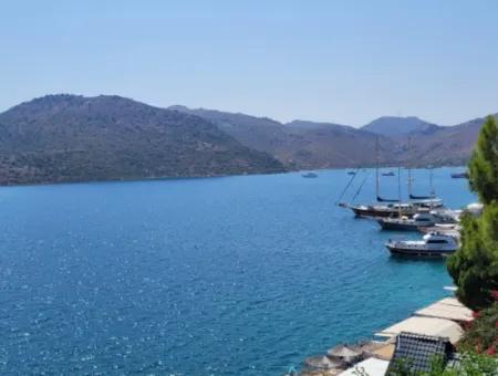 Muğla Marmaris Turunç Amos Koyunda 4 412 M2 Denize Sıfır Arazi Satılık