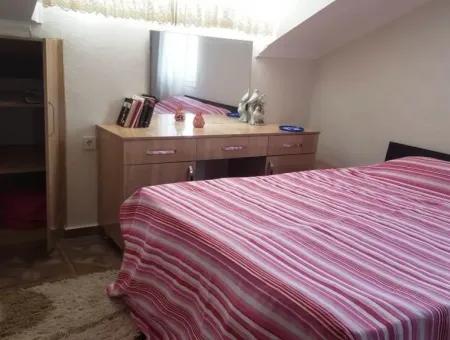 Foça Da Eşyalı Kiralık Çatı Katı Daire