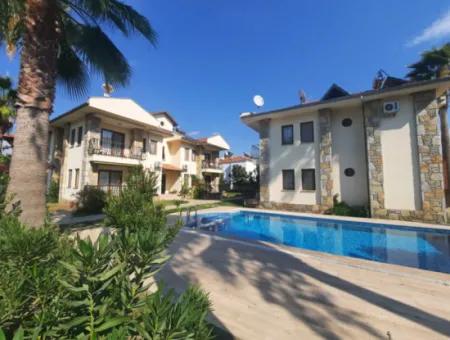 Muğla Dalyanda 2+1 Yüzme Havuzlu Eşyalı Daire 1 Yıllık Kiralık
