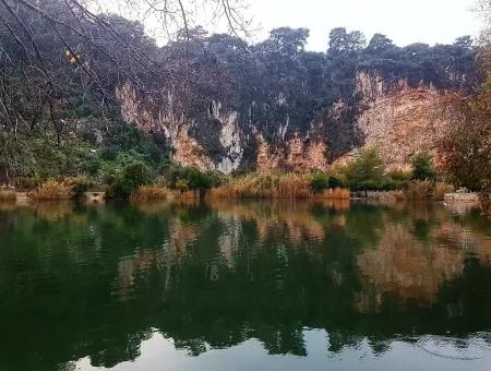 Dalyan Da Satılık Kanala Sıfır Turizm İmarlı Arsa