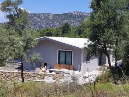 Mugla Gökbelde Göl Ve Deniz Manzaralı 1000M2 Arazi Satılık