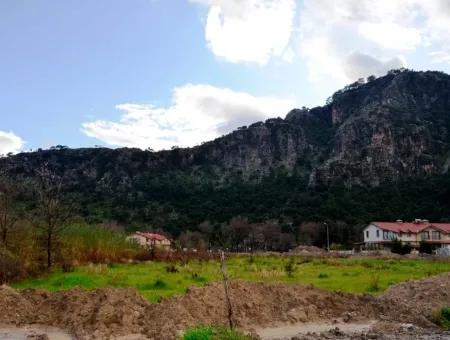 Dalyan Da Satılık Kanala Yakın Turizm İmarlı Arsa