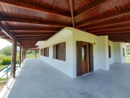 Mugla Dalyanda 7 500 M2 Nar Bahçesinde 5+1 Yüzme Havuzlu Lüks Tripleks Satılık
