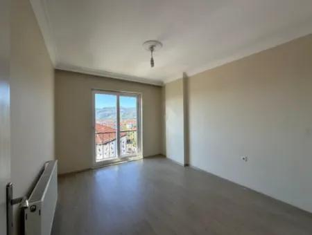 Ortaca Da 3+1 Kaloriferli Büyük Daire Satılık