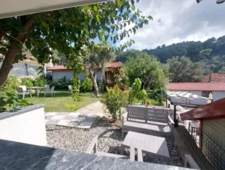 Muğla Ortaca Gökbel  Doga İçinde  Yüzme Havuzlu 1+1 Ahşap Eşyalı Bungalov Kiralık