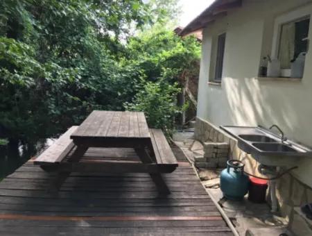 Muğla Ortaca Okçularda Eşyasız Kiralık 2+1 Bahçeli Köy Evi